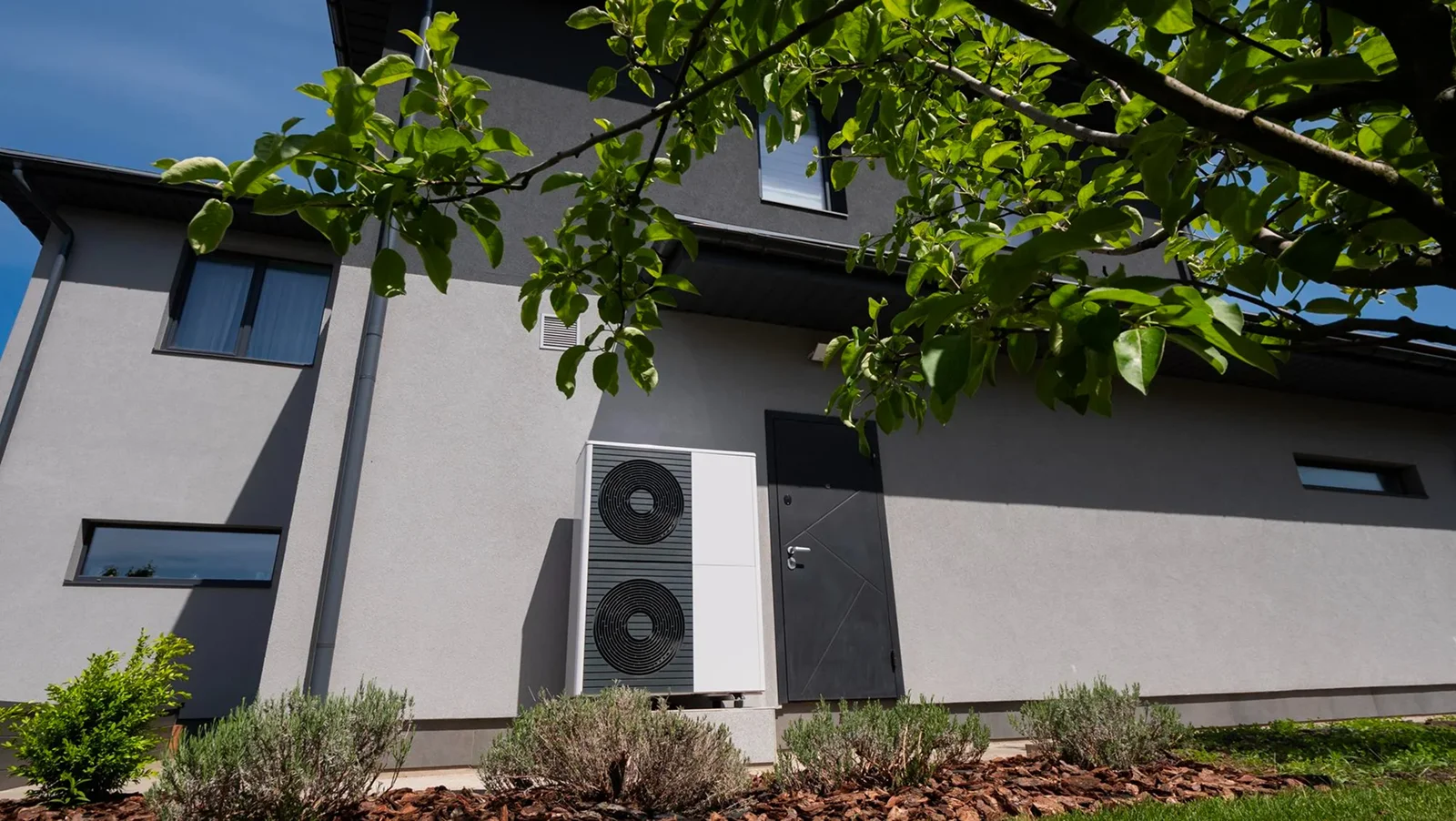 air source heat pump bg